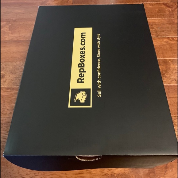 Meet your Posher, Gibbs - Picture 2 of 3